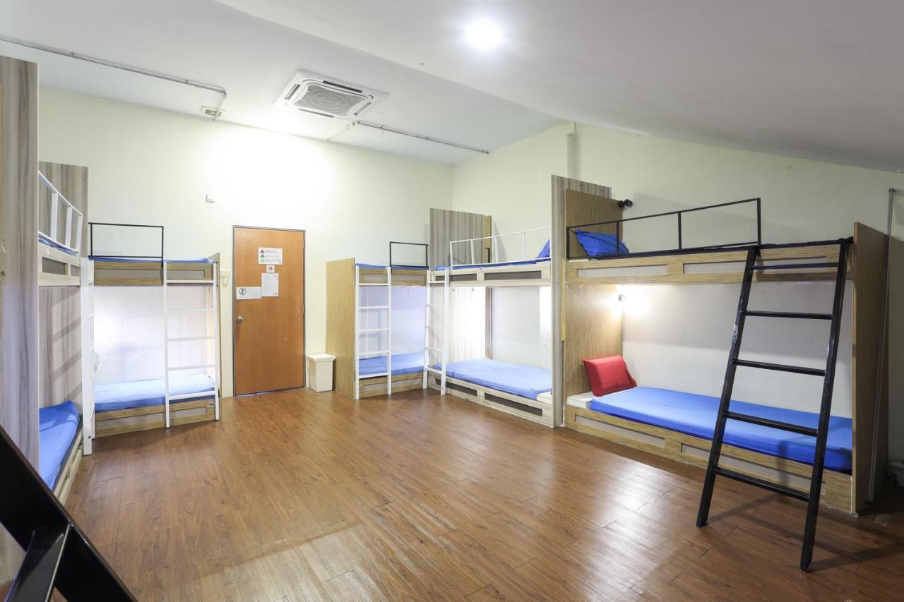 Spot On 90236 Zigzag Travellers Home Kuala Lumpur Exterior foto